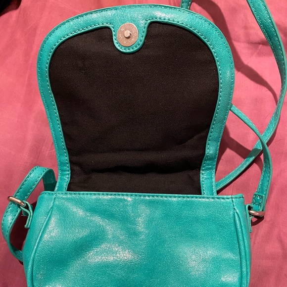 green cross body purse - Picture 4 of 4